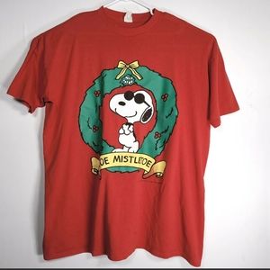 Vintage 70s Snoopy "Joe Mistletoe" Red Crew Neck Pullover Shirt Mens